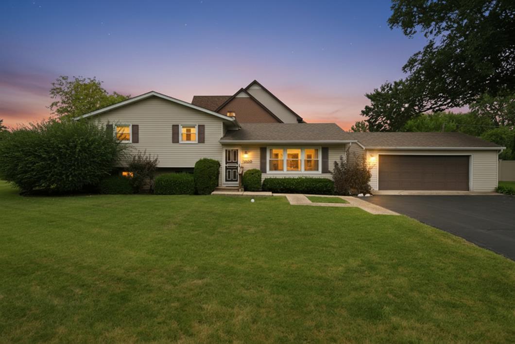 20650 N Florence Ave., Prairie View, IL 60069
