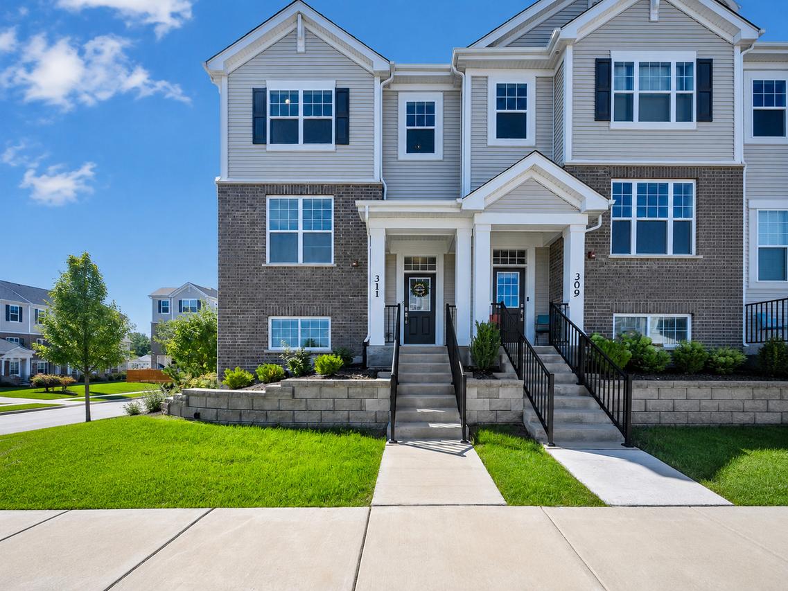 311 Timberleaf Cir., Roselle, IL 60172