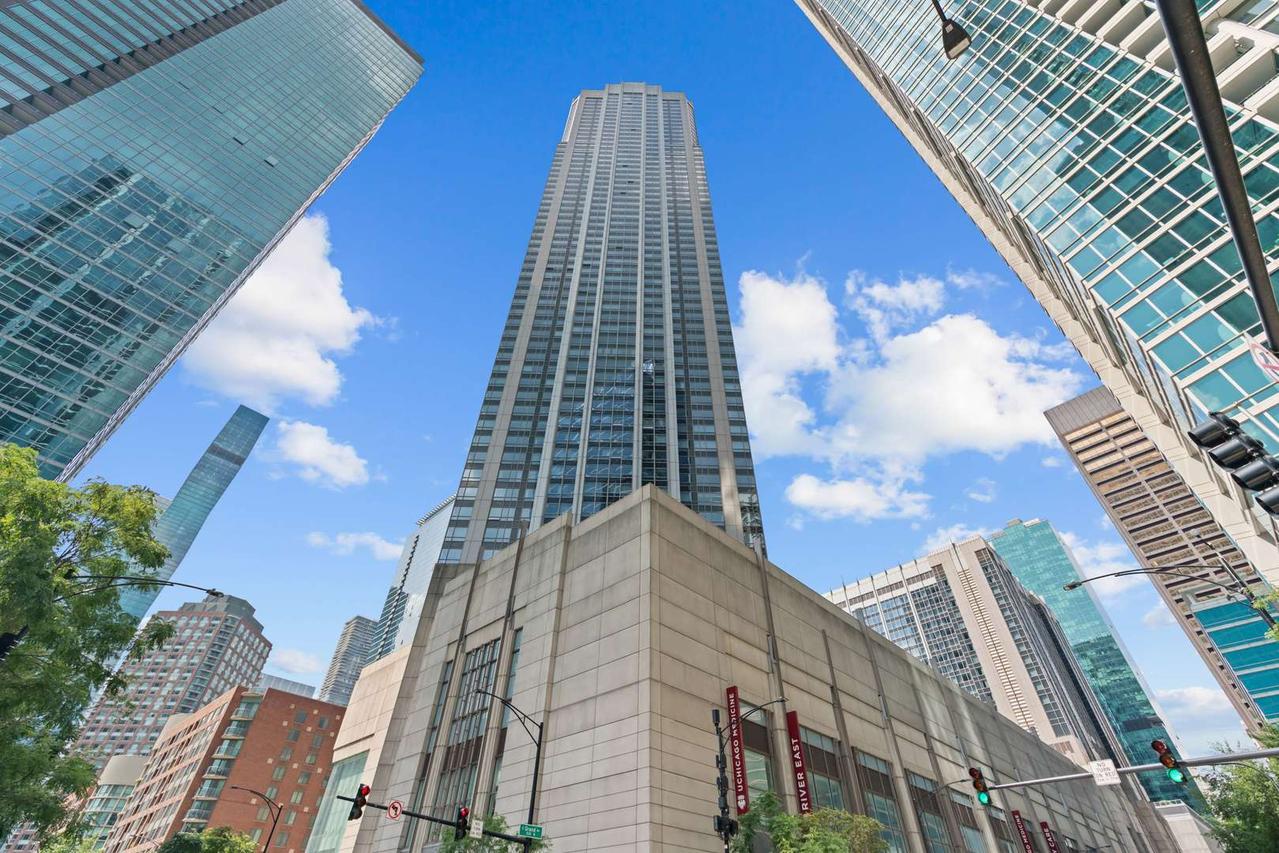 512 N Mcclurg Ct. #607, Chicago, IL 60611