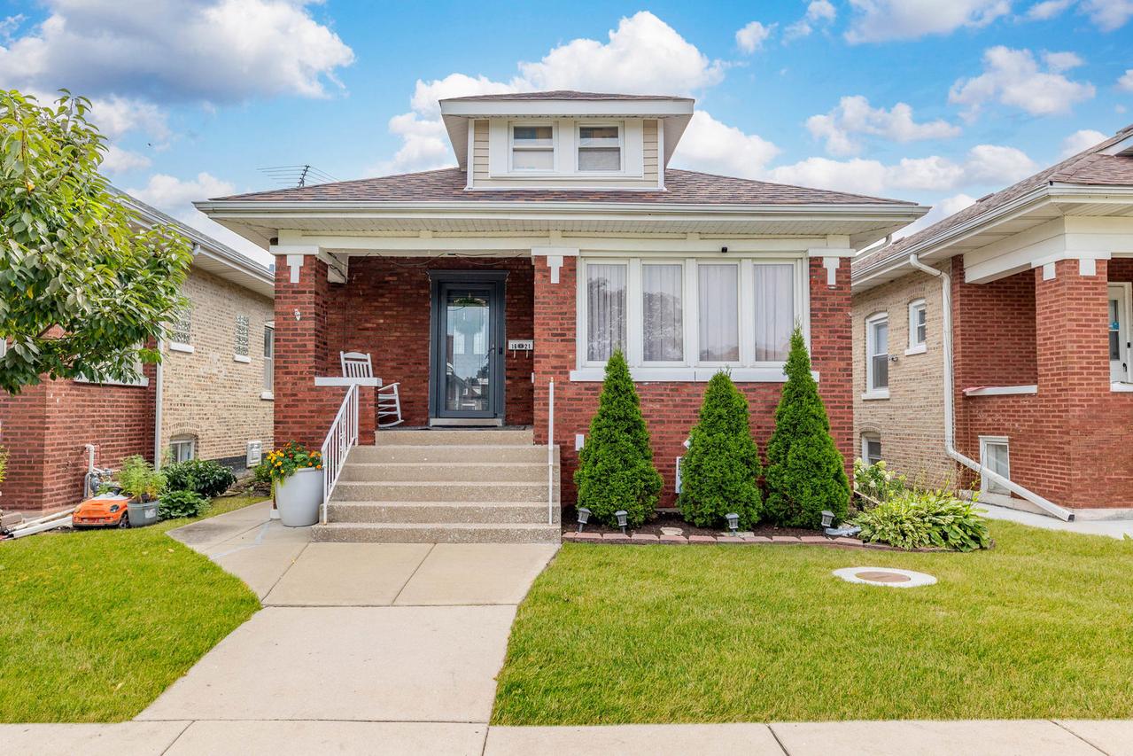 1621 S 60th Ct., Cicero, IL 60804