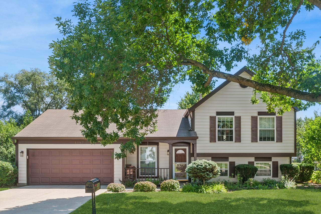 1987 Lawson Blvd., Gurnee, IL 60031