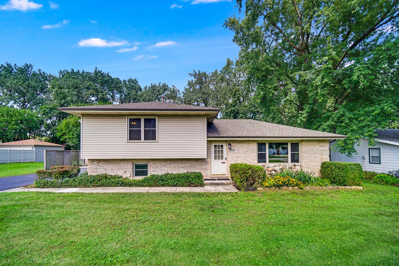 3900 W 155th St., Markham, IL 60428