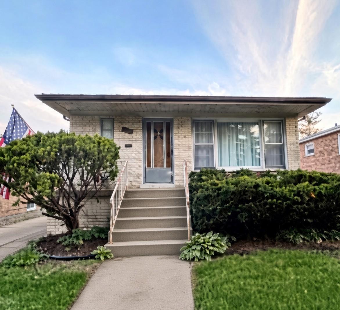 7719 W Jarvis Ave., Chicago, IL 60631
