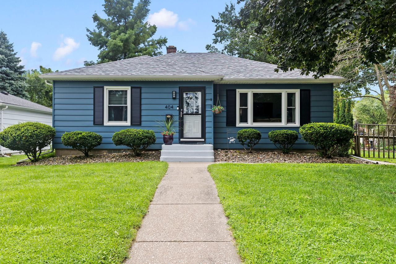 404 24th Ave., East Moline, IL 61244