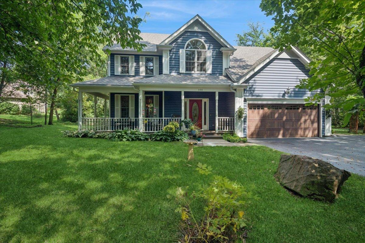 300 White Tail Ln., Ingleside, IL 60041