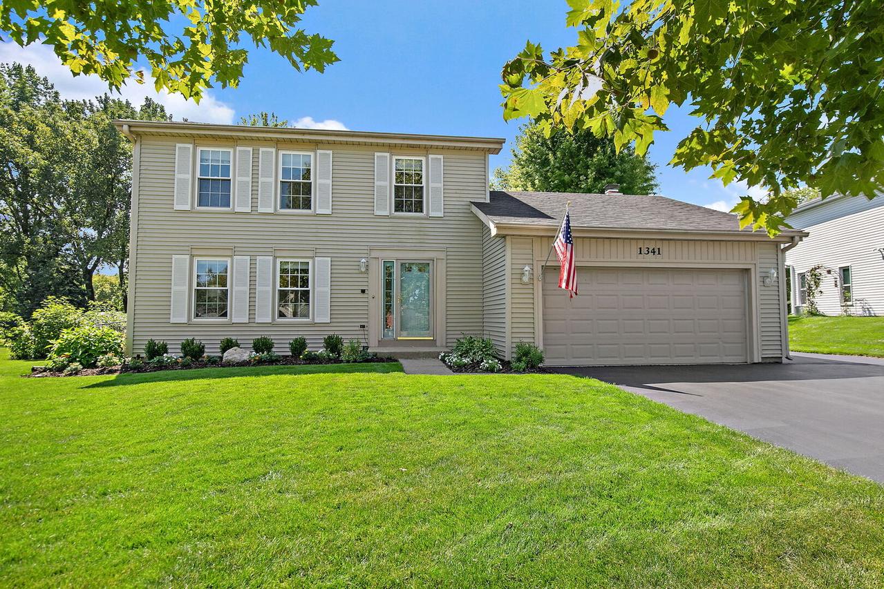 1341 S Parkview Ter., Algonquin, IL 60102