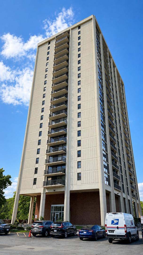 2901 S Michigan Ave. #1704, Chicago, IL 60616