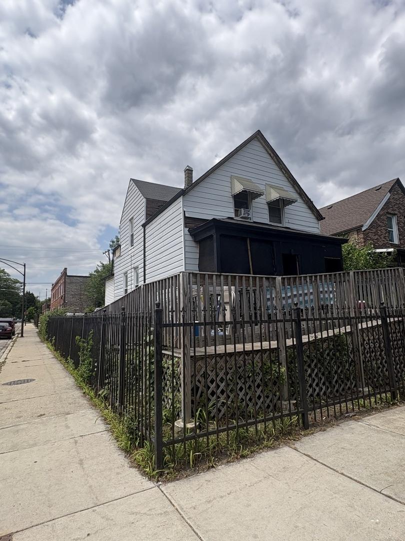 7158 S May St., Chicago, IL 60621