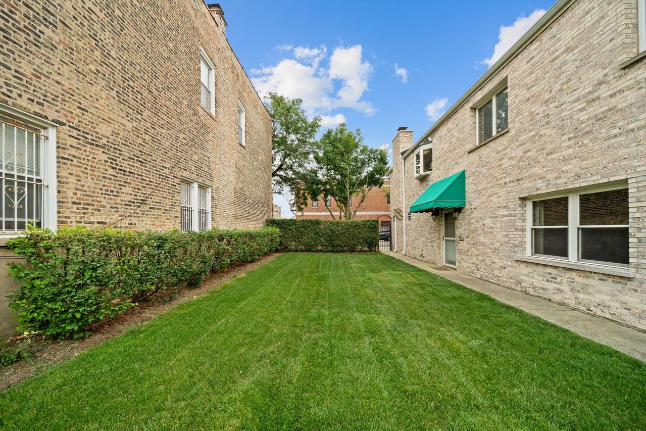 614 W 37th St., Chicago, IL 60609