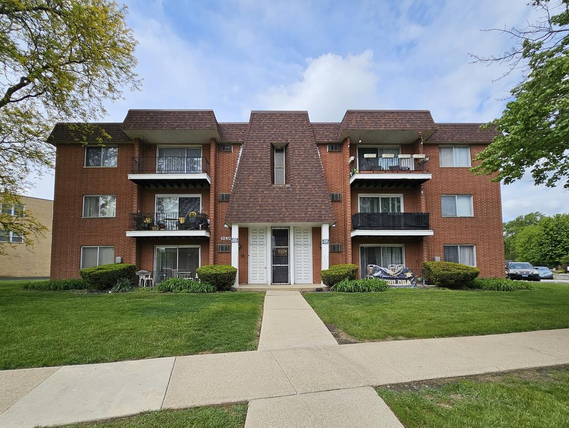 12620 S Alpine Dr. #9, Alsip, IL 60803