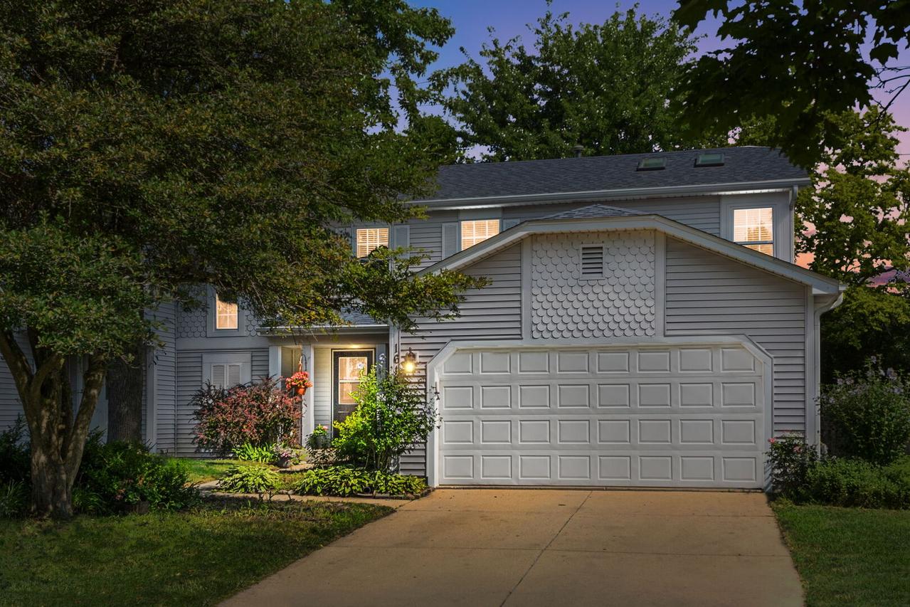 1615 Estate Cir., Naperville, IL 60565