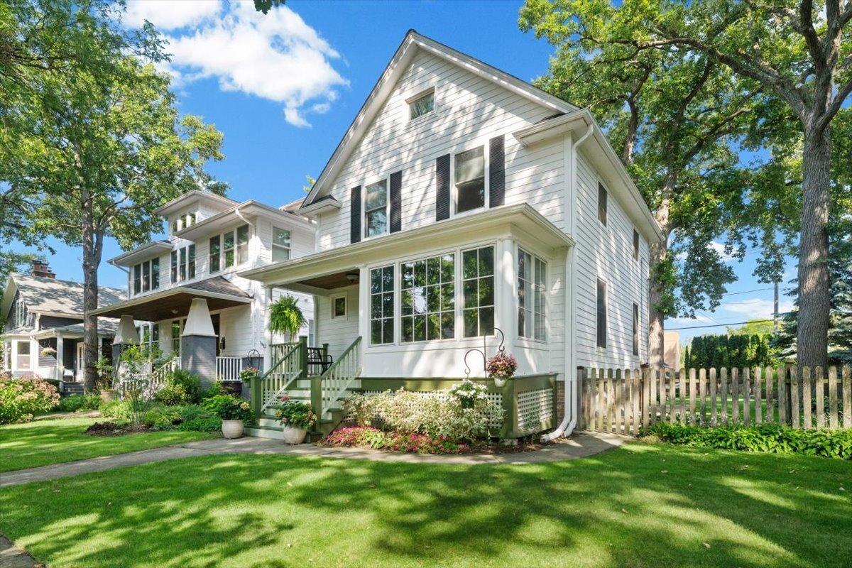 248 Wood Ct., Wilmette, IL 60091