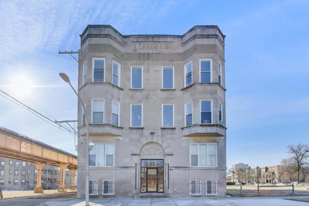 313 E 60th St. #4, Chicago, IL 60637