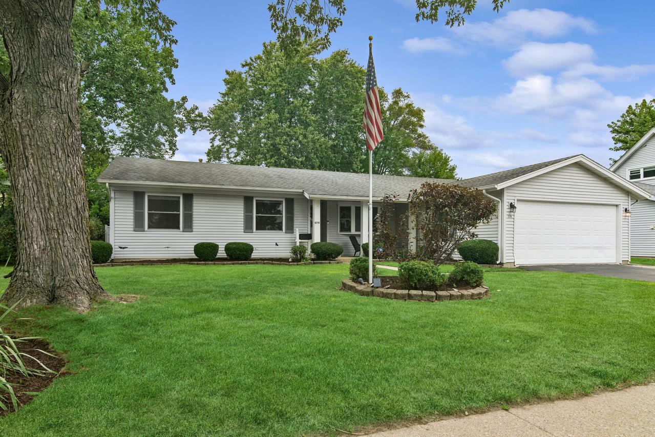 574 Bristol Ln., Elk Grove Village, IL 60007