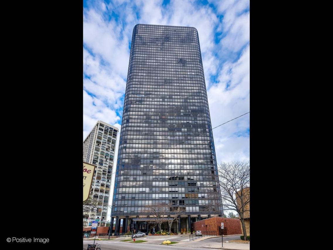5415 N Sheridan Rd. #5015, Chicago, IL 60640
