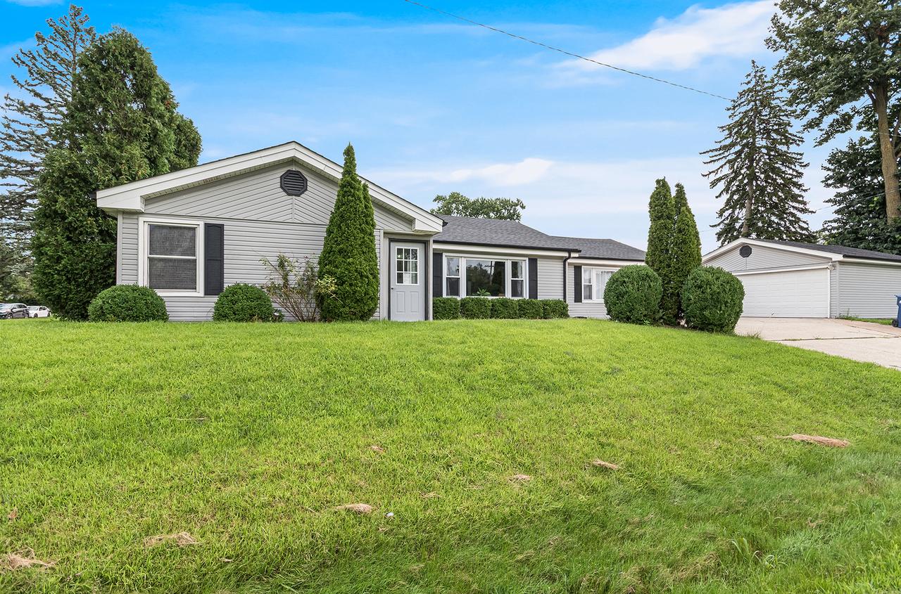 6855 W 113th St., Worth, IL 60482