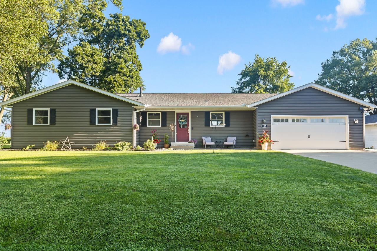 105 N Park Ave., Geneseo, IL 61254