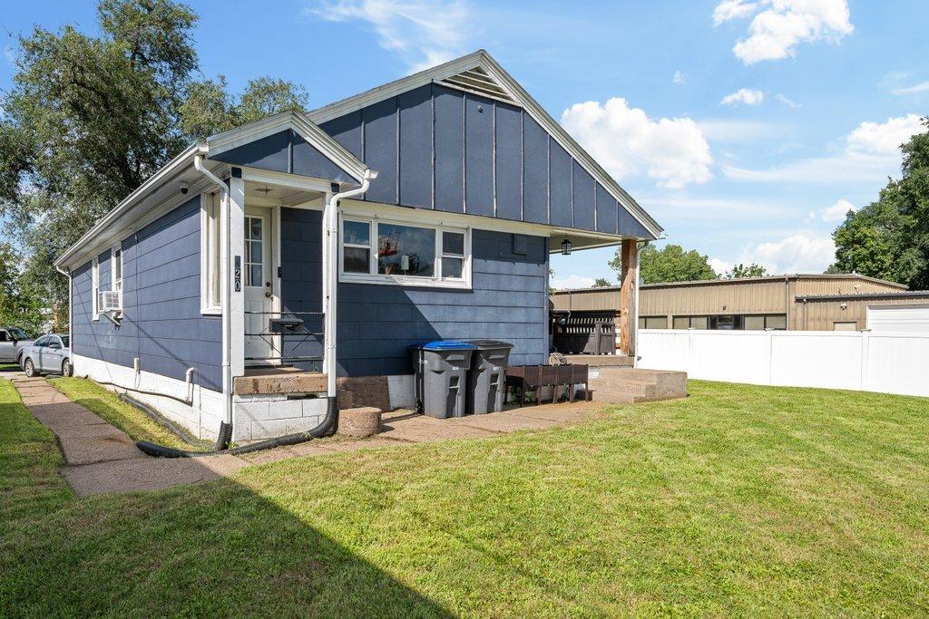 520 9th Ave., Milan, IL 61264