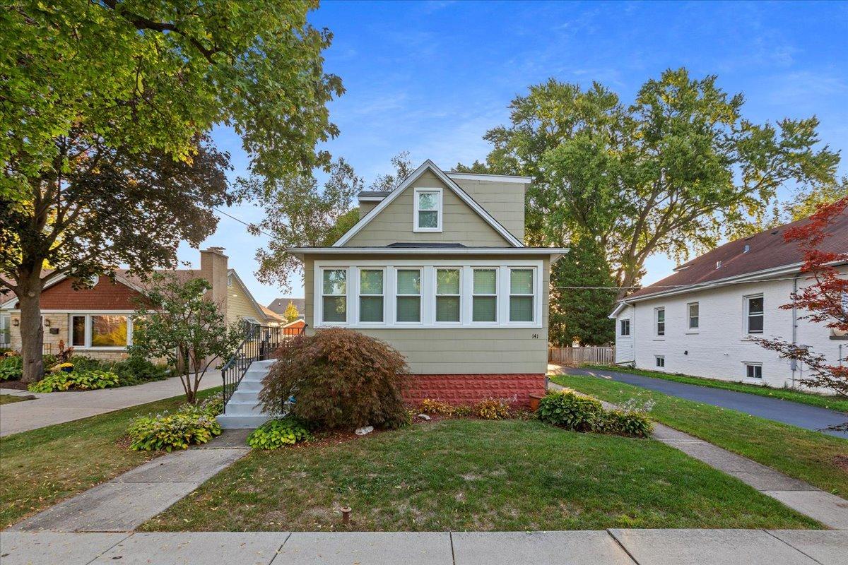 141 N Cedar St., Palatine, IL 60067