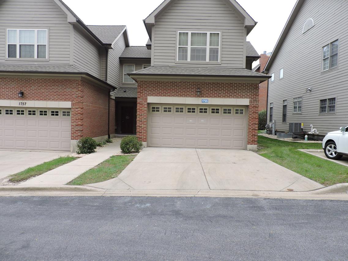 1755 Riverwoods Dr., Melrose Park, IL 60160