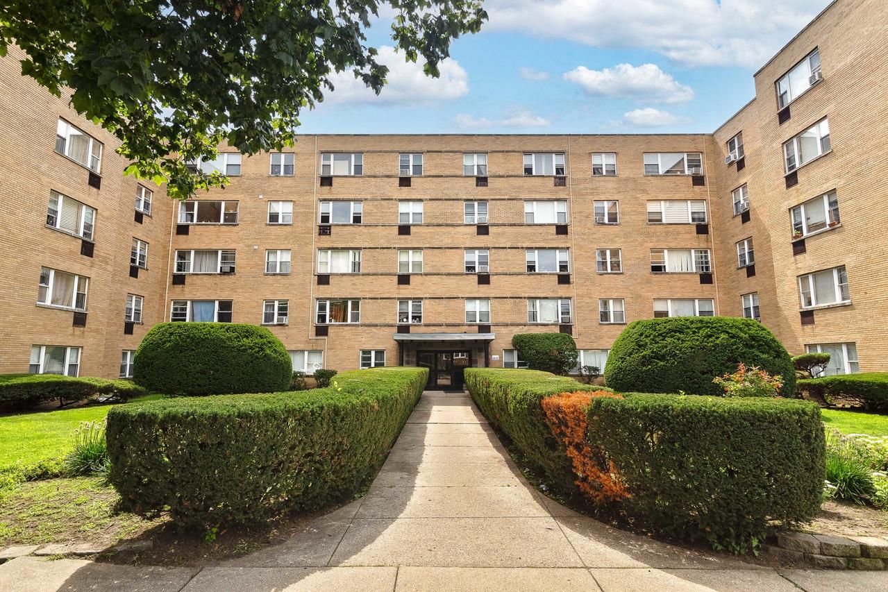 2115 W Farwell Ave. #511, Chicago, IL 60645