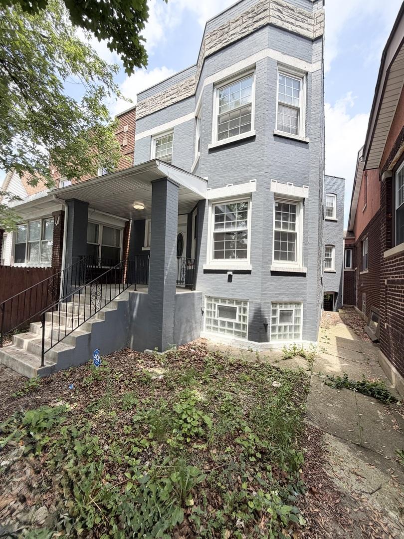 830 E 90th St., Chicago, IL 60619
