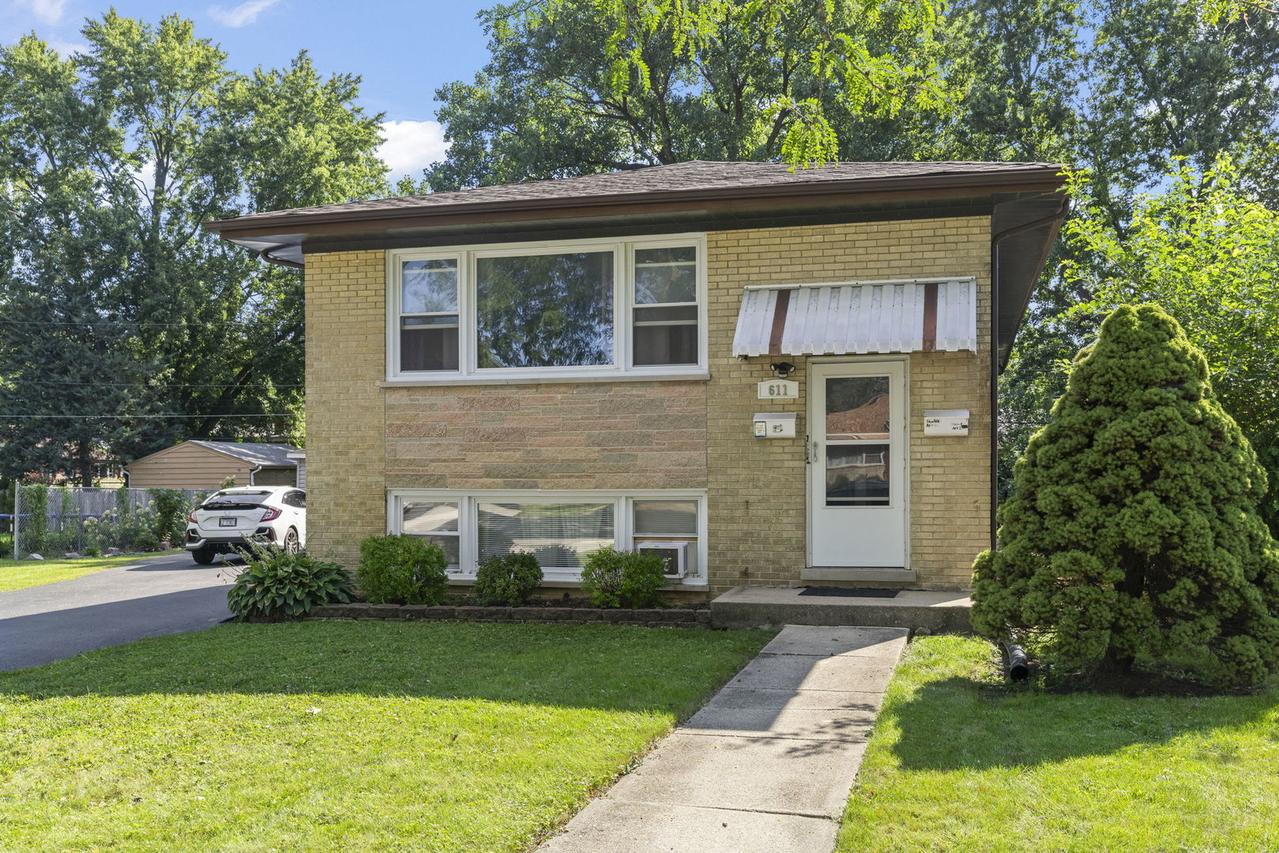 611 N Lullo Dr., Addison, IL 60101
