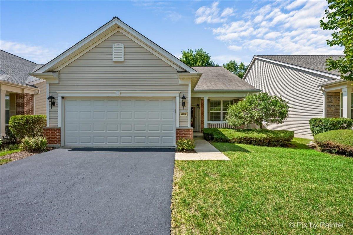 2892 Edgewater Dr., Elgin, IL 60124