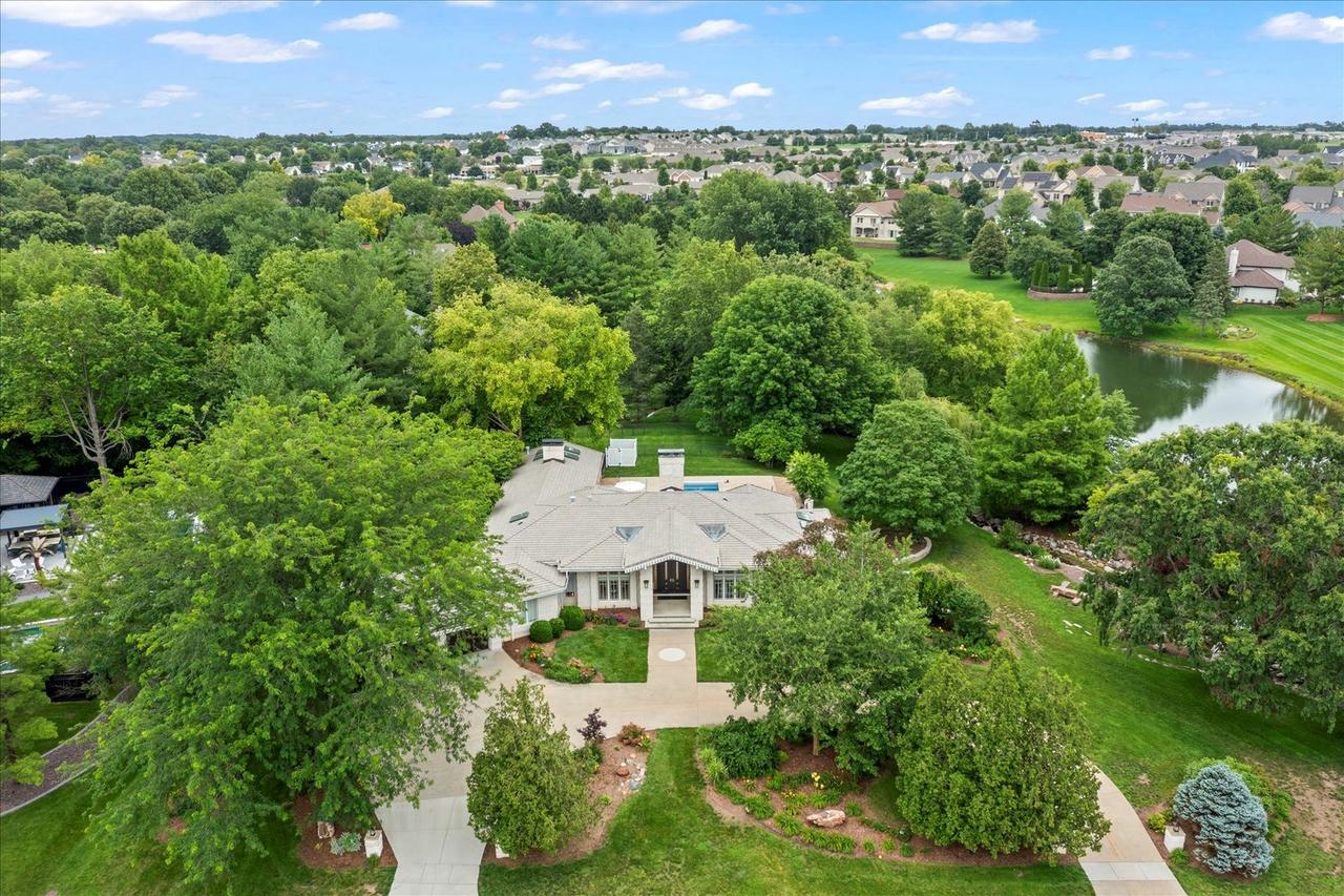 1304 Cross Creek Rd., Mahomet, IL 61853