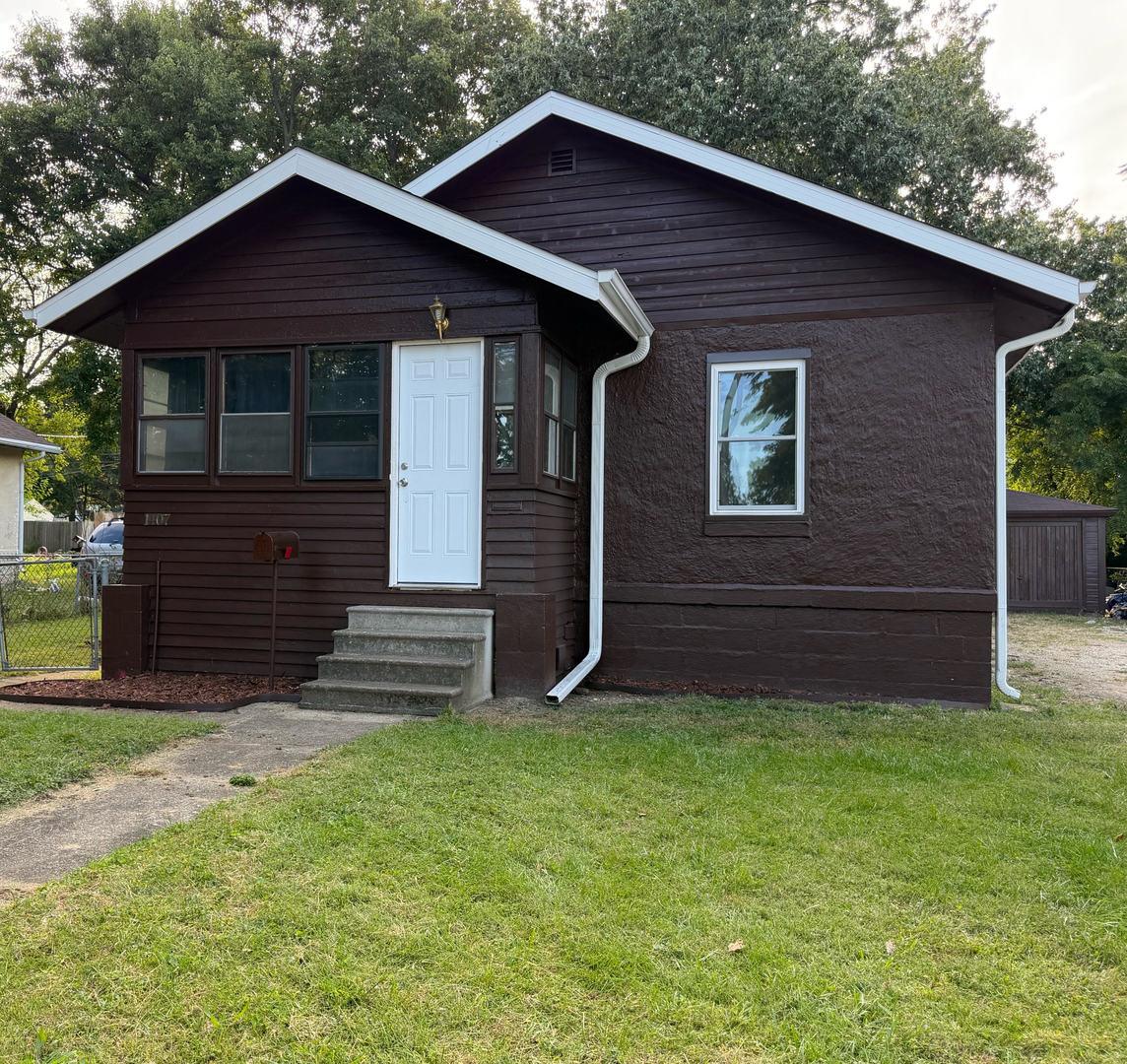 1407 N Hickory St., Champaign, IL 61820