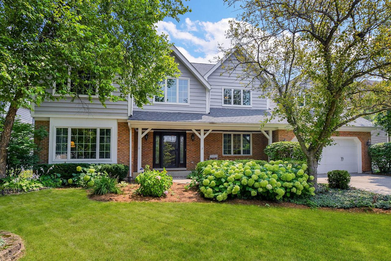2324 Kalamazoo Dr., Naperville, IL 60565