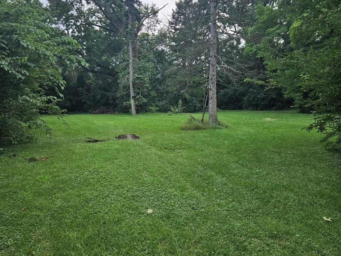 419 W 63rd St., Westmont, IL 60559