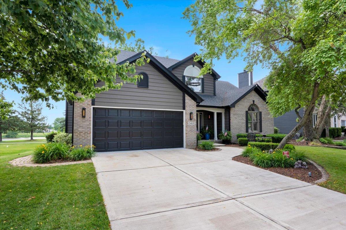 565 Blackberry Ridge Dr., Aurora, IL 60506