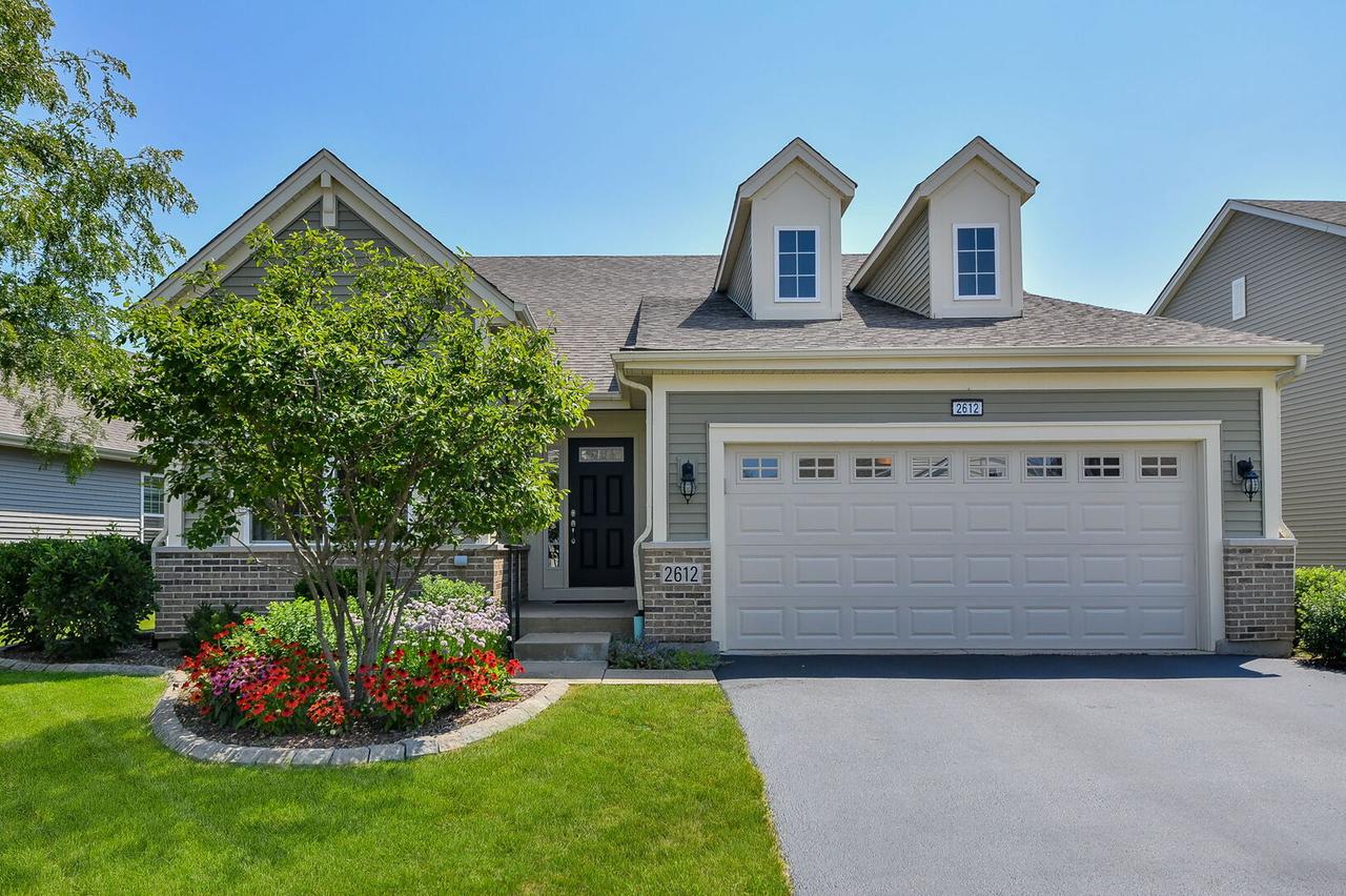 2612 Drexel Dr., Naperville, IL 60564