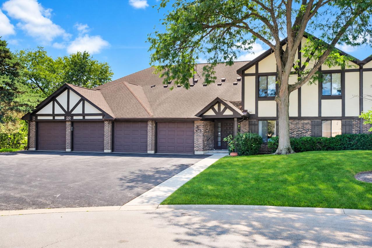 1037 Cottonwood Ct. #2BL, Wheeling, IL 60090