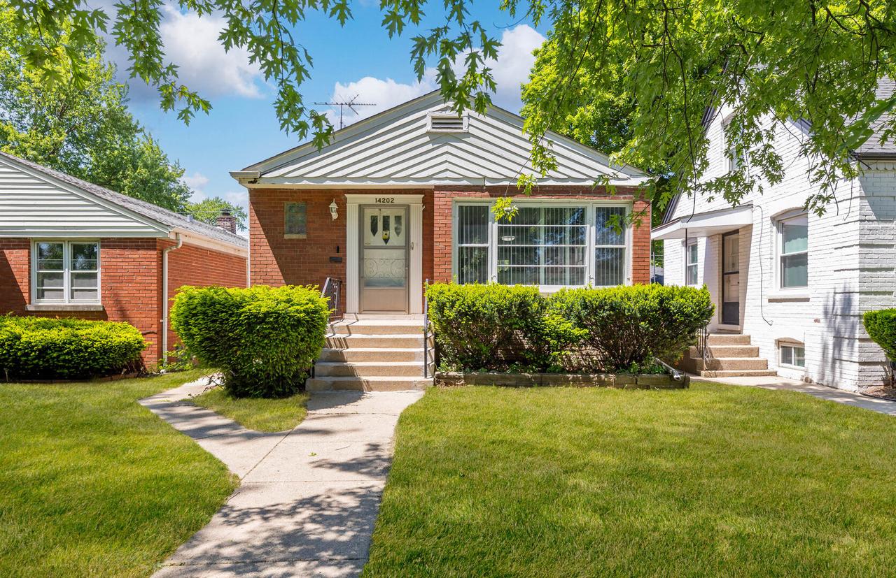 14202 S Dearborn St., Riverdale, IL 60827