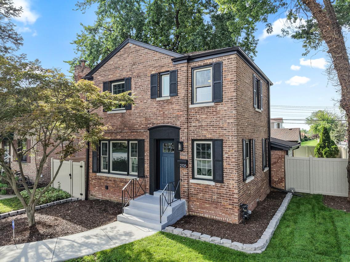 2725 W 99th St., Chicago, IL 60655