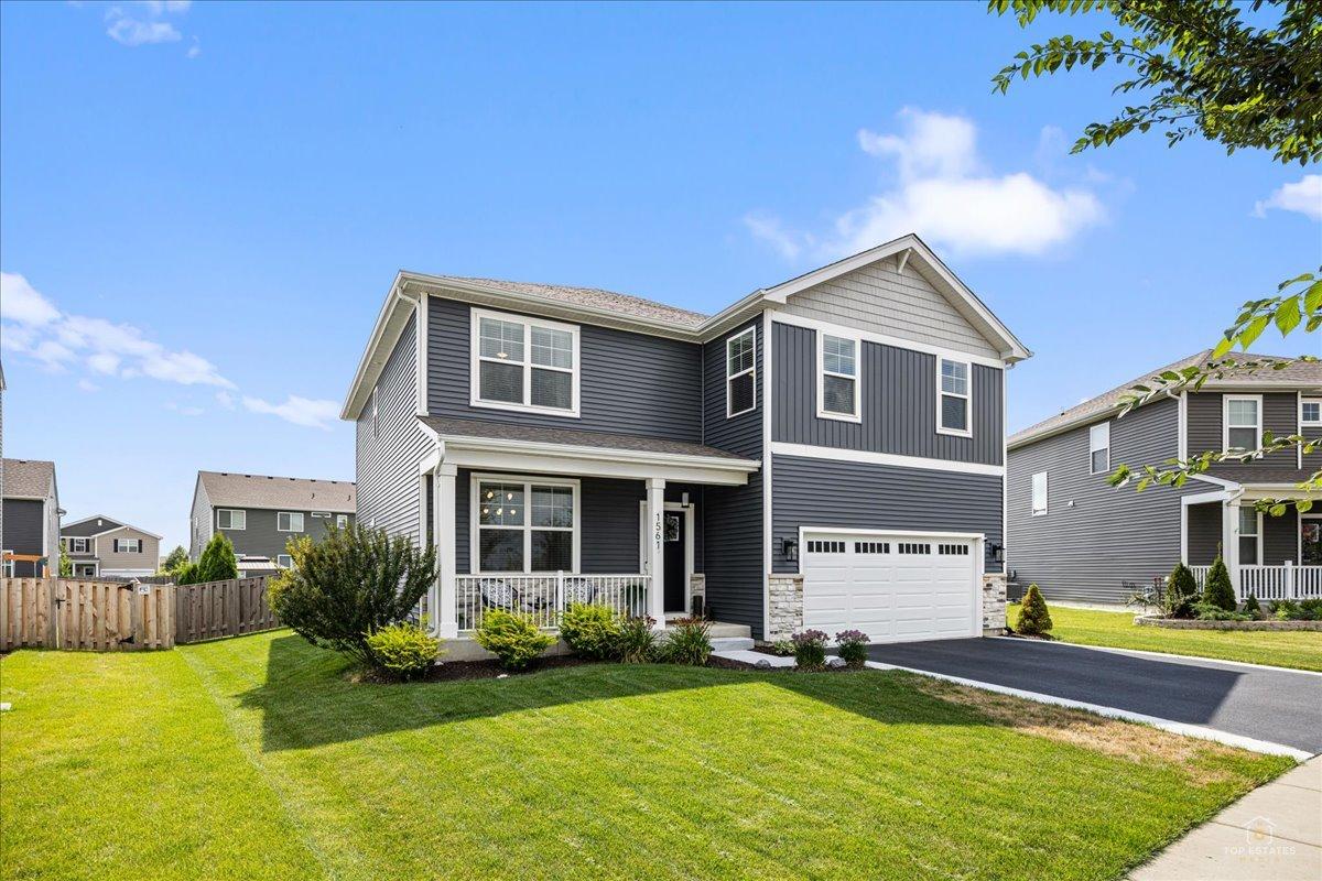 1561 Middleton Rd., Pingree Grove, IL 60140