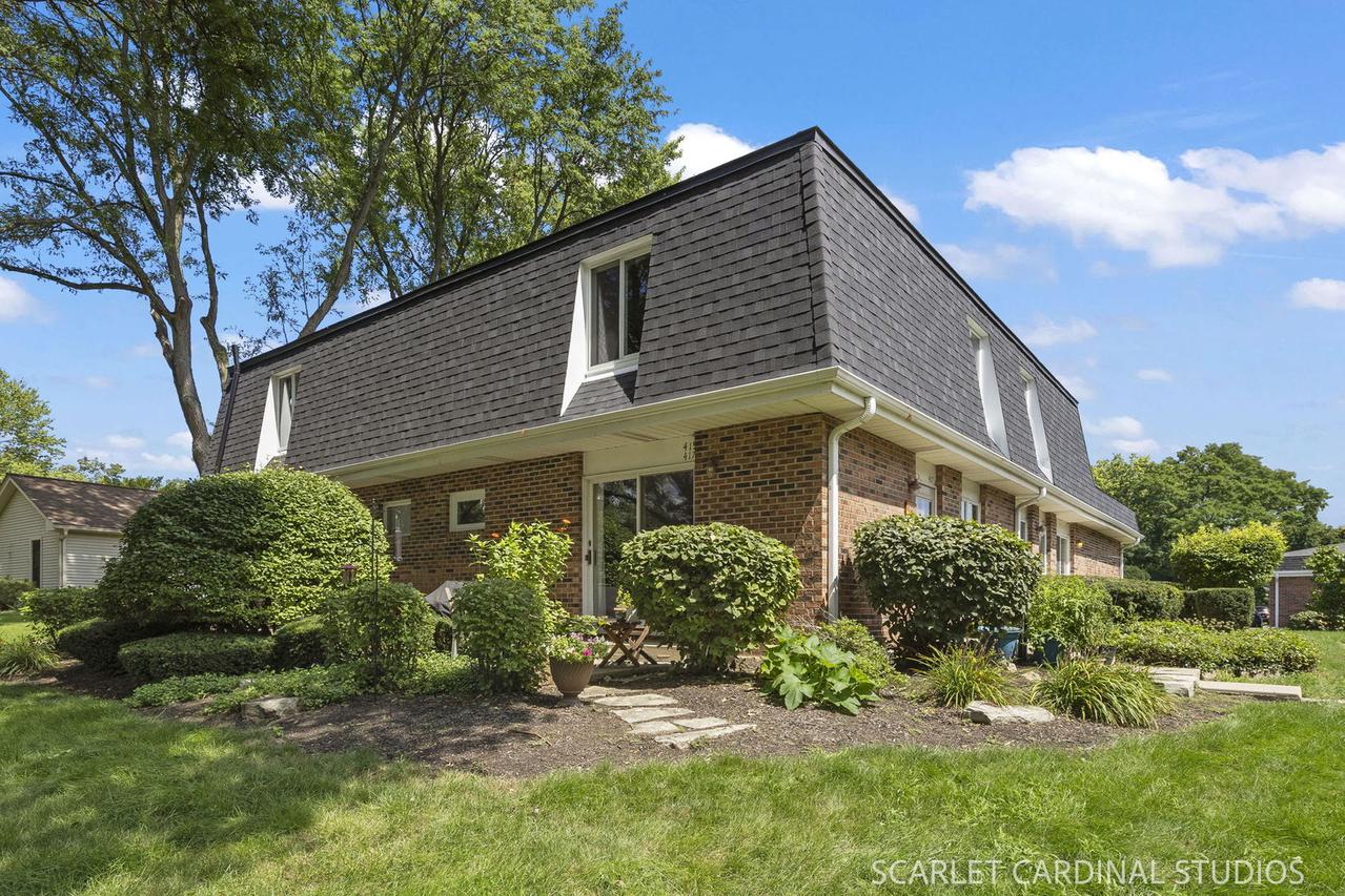 417 Sunnybrook Ln., Wheaton, IL 60187