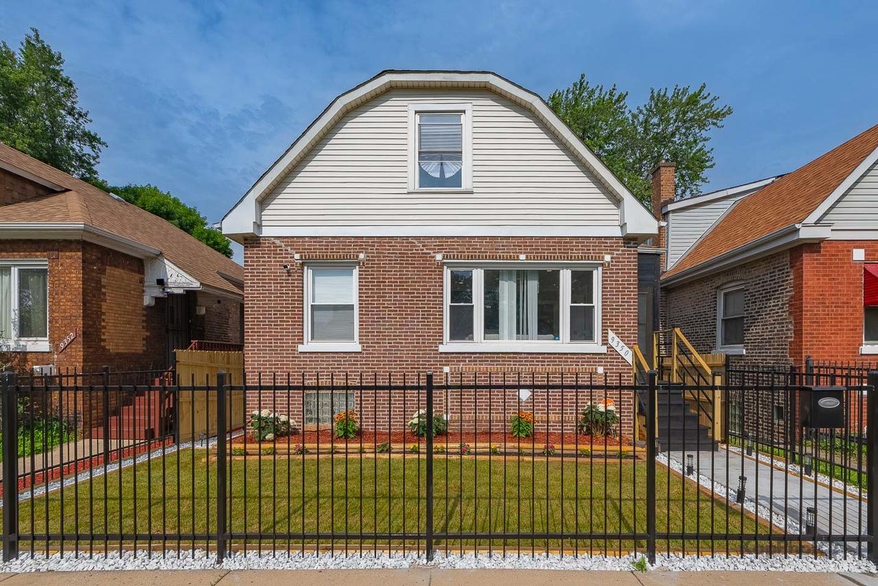 9350 S Manistee Ave., Chicago, IL 60617