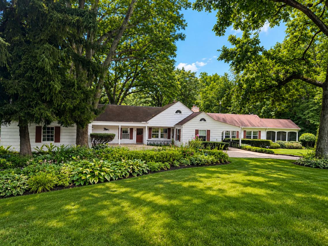 6N440 Hub Rd., Wayne, IL 60184