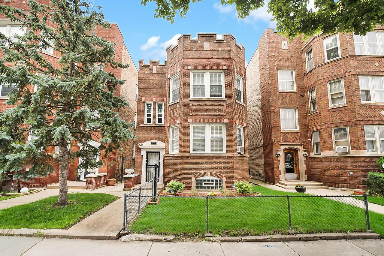 8019 S Eberhart Ave., Chicago, IL 60619