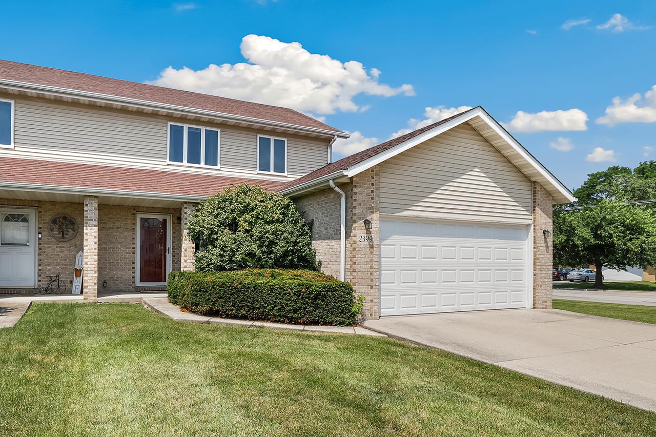 2399 Caton Crest Dr., Crest Hill, IL 60403