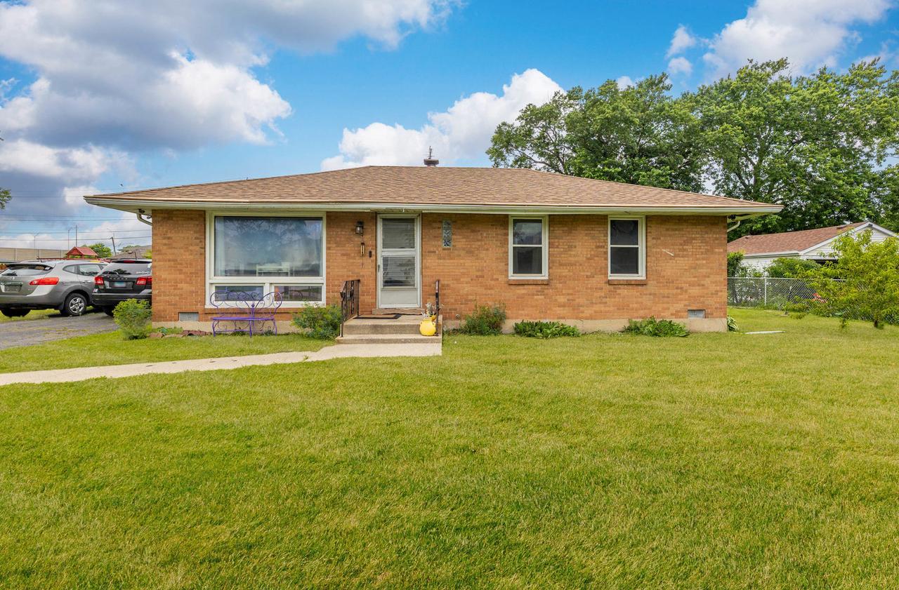 8040 S 85th Ct., Justice, IL 60458
