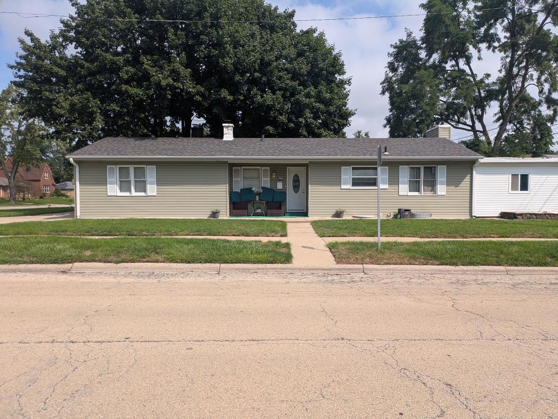 1818 W Monroe St., Waukegan, IL 60085