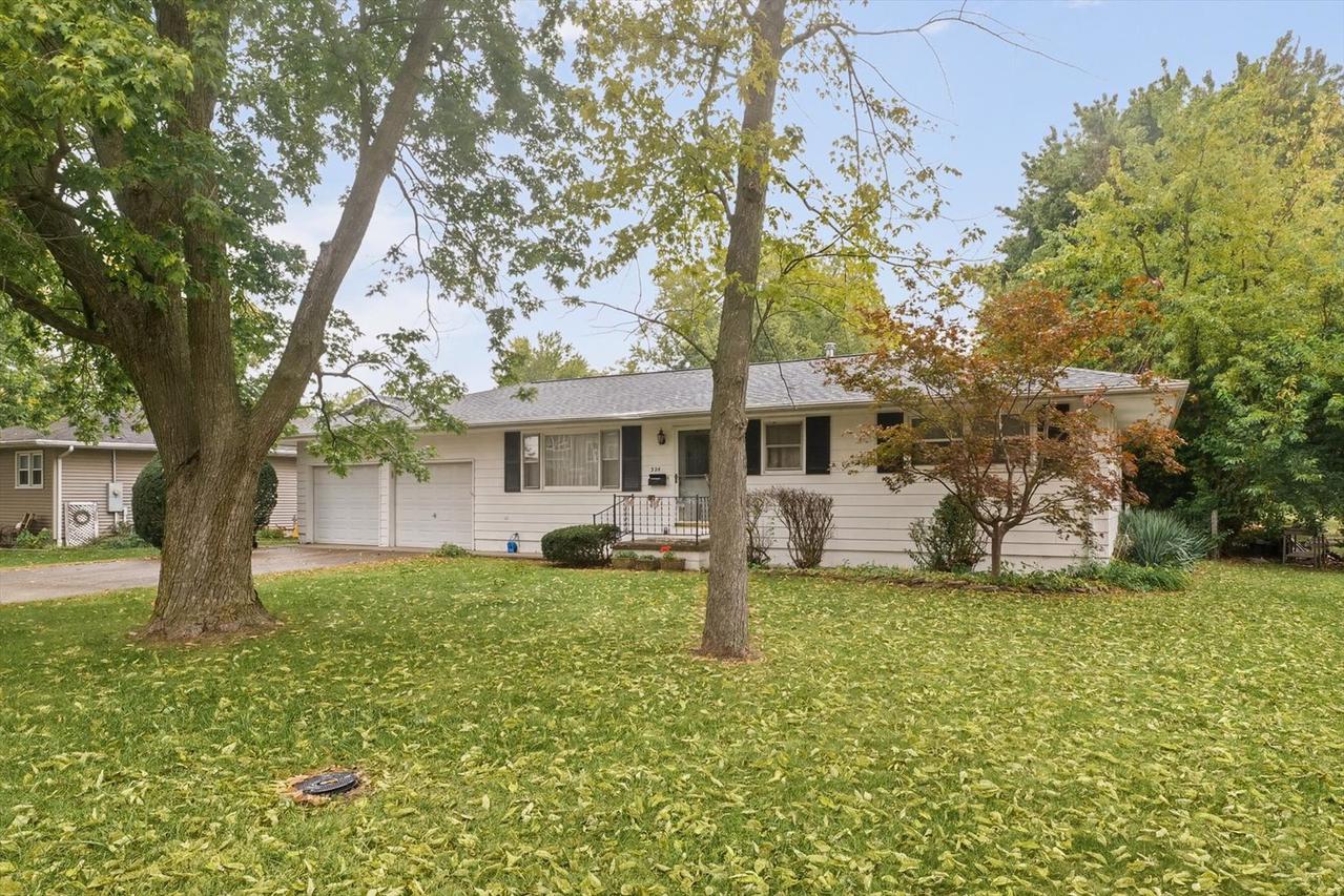 324 W Washington St., Arcola, IL 61910