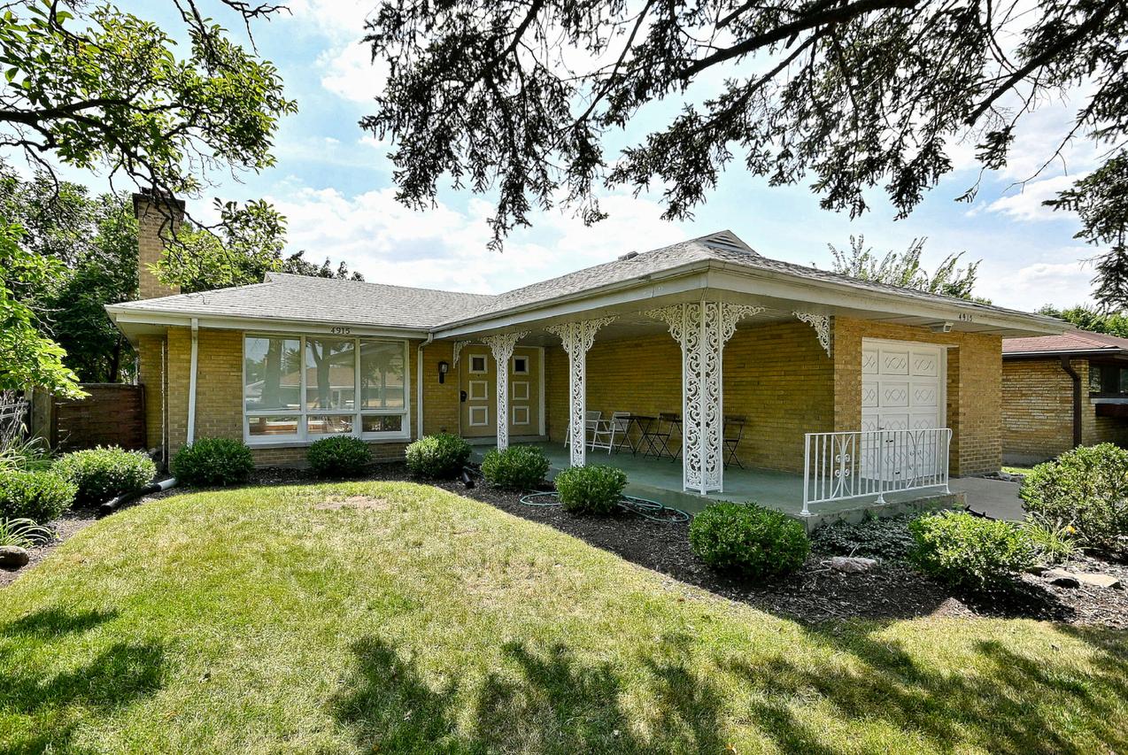 4915 Jerome Ave., Skokie, IL 60077