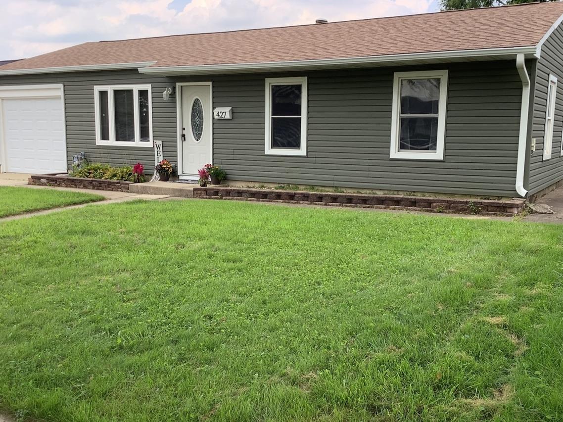 427 Kenyon Ave., Romeoville, IL 60446