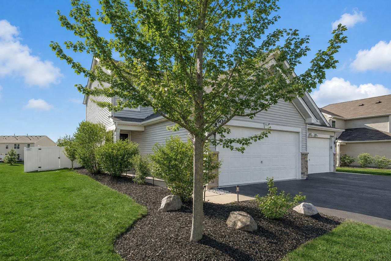 600 Vine St., Hampshire, IL 60140