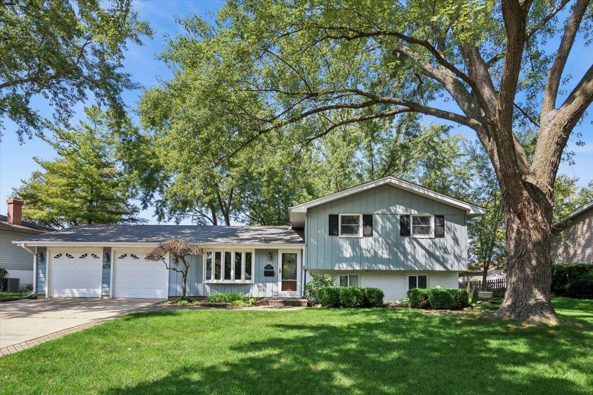608 Norwood Ln., Schaumburg, IL 60193